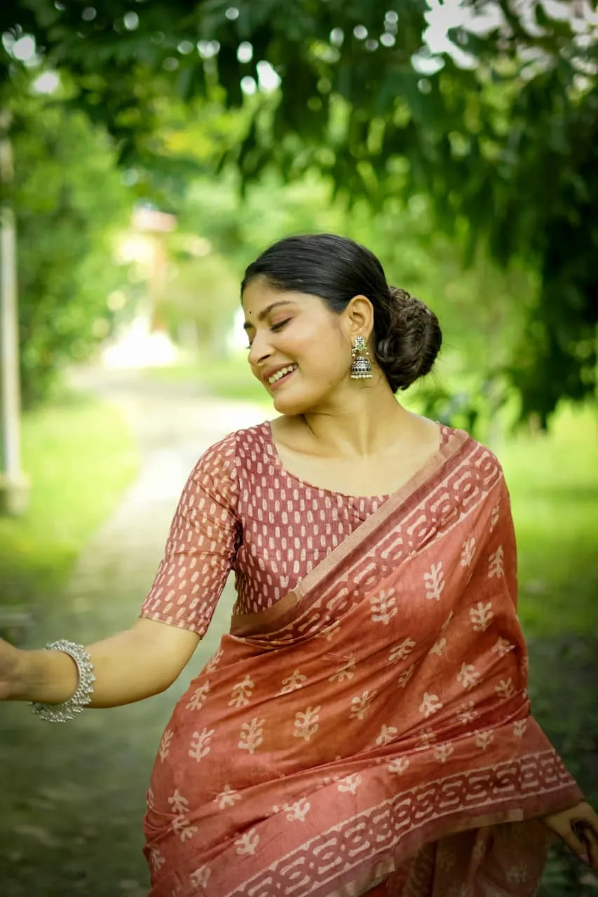 Tushana Raw  Dhanwari Cotton Saree
